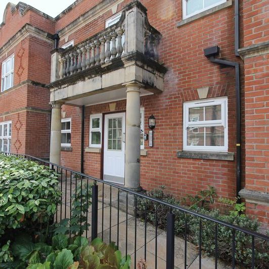 Franklin Court Wormley, Godalming - 1 bedroomProperty for lettings - Seymours - Photo 1