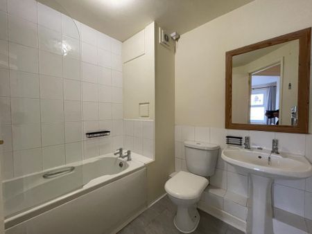 1 bedroom flat to rent - Photo 5