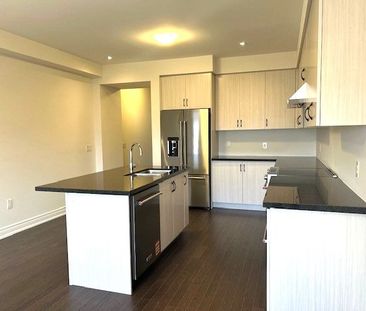 For Lease - 541 Vine Cliff Boulevard, Markham, Ontario - Photo 6