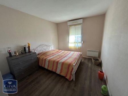 Location Appartement 2 pièces 48m² BOURGES 18000 - Photo 2