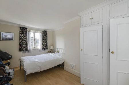 3 bedroom flat to rent - Photo 5