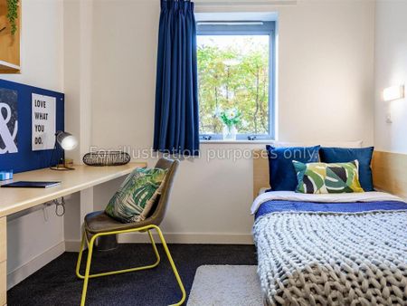 1 bedroom in a flat share to rent - Photo 2