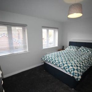 Room in a Shared House, Rockland West, LS2 - Photo 3