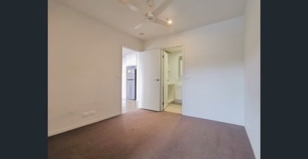 Stylish & Secure 1-Bedroom Apartment in Glen Waverley - Photo 3