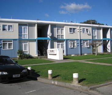 BEDSIT - Photo 3