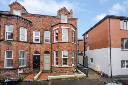 1 Wellington Park Avenue, Belfast, BT9 6DT - Photo 2