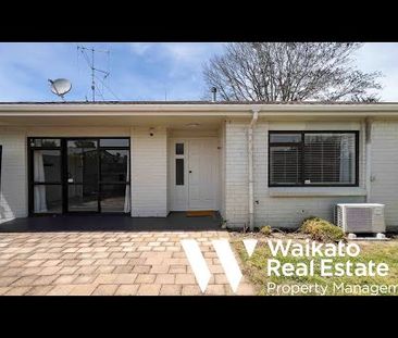 Stand-alone, Fully Renovated Family Home - Photo 5