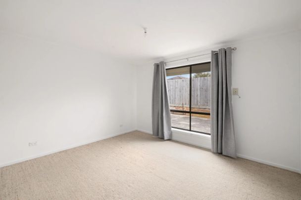 Neat as a pin.. - Photo 1