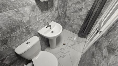 Studio to rent - Photo 5