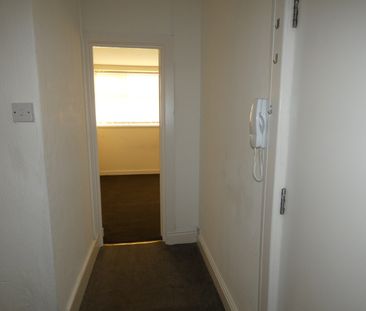 Osborne Road Flat 8 - Photo 3