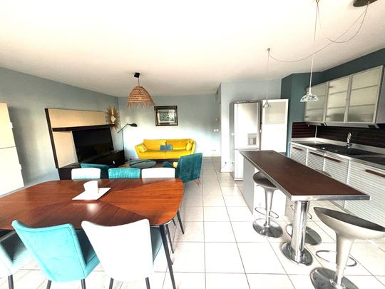 Location Appartement 3 pièces 70m² MARSEILLE 6ème - Photo 1