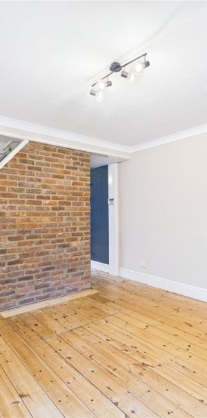 Almond Road, Slough Almond Road, Slough - Photo 1