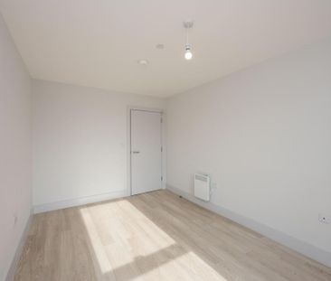 3 bedroom apartment to rent - Photo 4