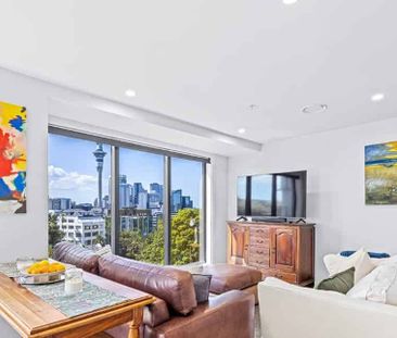 Spacious 2 bedroom apartment in prime location!! - Photo 1