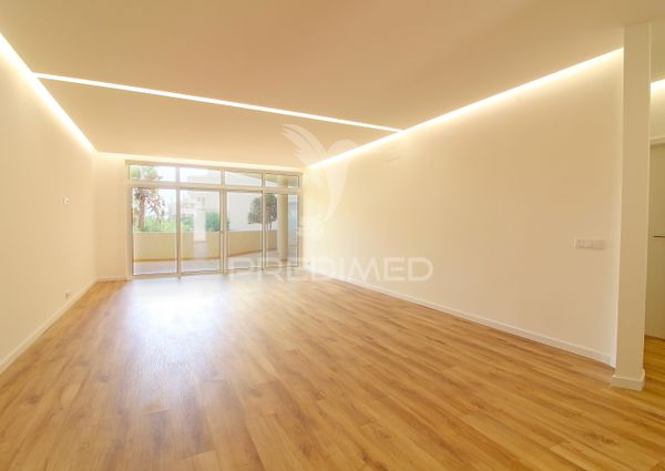 Apartamento T2+1 em Faro