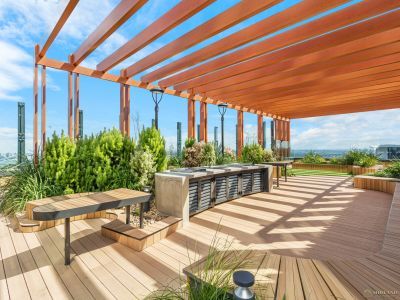 Luxurious One-Bedroom Apartment with Expansive Study and Stunning Harbour Views - Photo 3