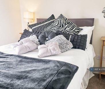 3 bedroom terraced house to rent - Photo 5