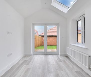 3 bedroom end of terrace house to rent - Photo 1