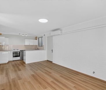 Modern Comfort & Easy-Care Living in a Prime Claremont Location - 6... - Photo 3