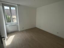 Location Appartement 2 pièces 35m² - Photo 2