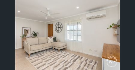 Quaint updated home that will tick all the boxes - Photo 2