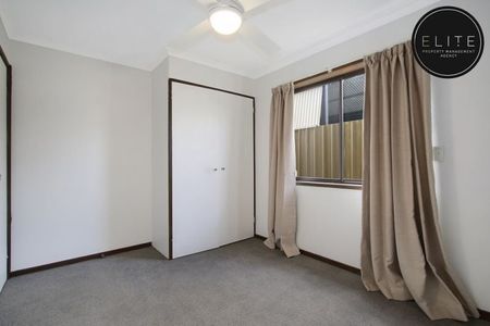 8 Renwick Court, Lavington - Photo 3