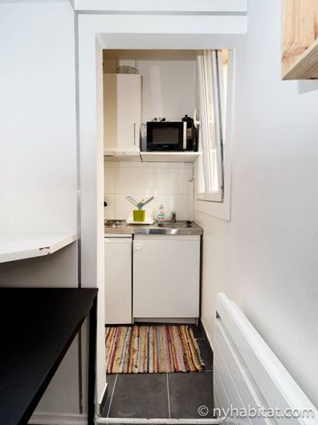 Logement à Paris, Location meublée - Photo 2