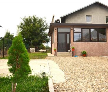 Casa de inchiriat in Vacaresti, 7 km de Targoviste spatiu ge - Fotografie 6