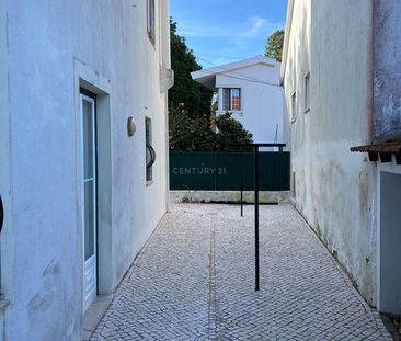 Sintra (santa Maria e São Miguel, Lisbon - Photo 2