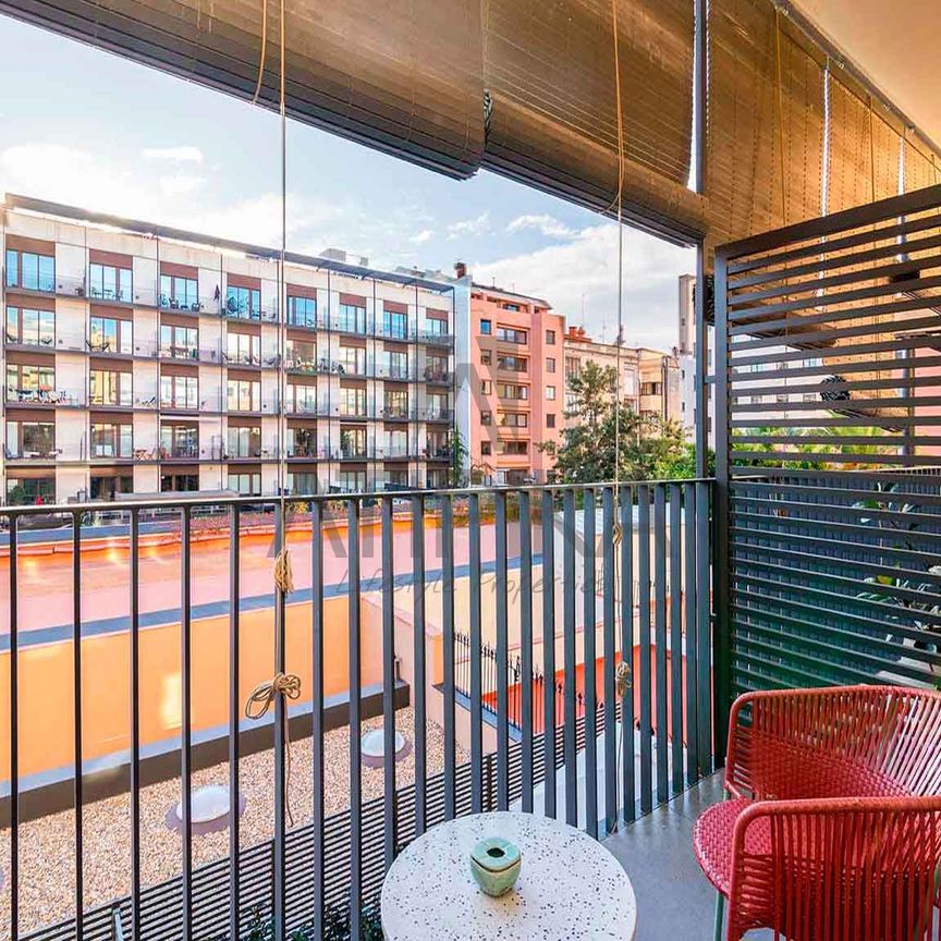 Luminoso apartamento con terraza junto a Rambla Catalunya en alquiler temporal, Barcelona - Photo 1