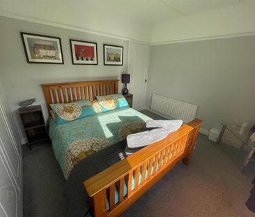 23 Springfield Drive, Belfast, BT12 7EL - Photo 4