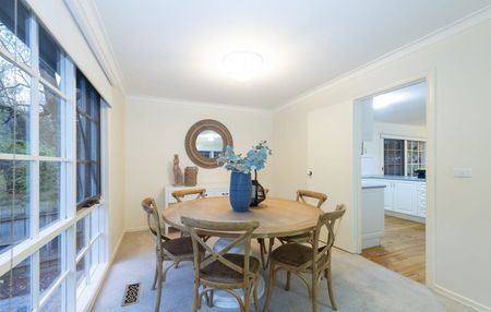 A Perfect Blend of Comfort and Convenience - In the East Doncaster Secondary Zone - Photo 5