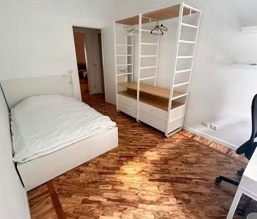 Via Clisio, Rome, Lazio 00199 - Foto 3