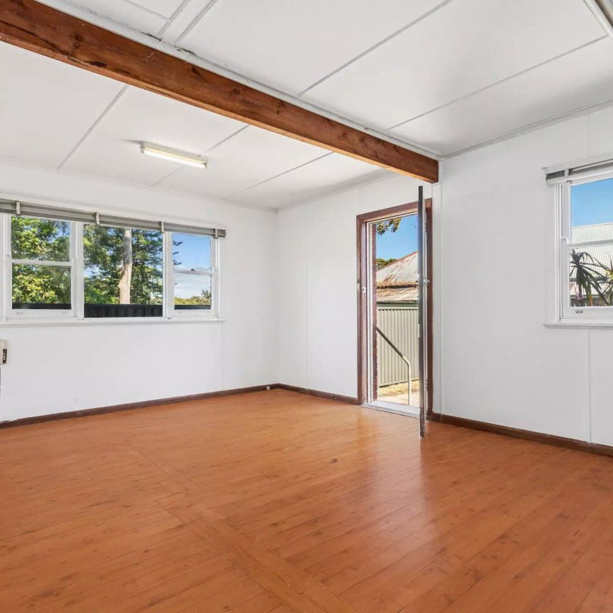 60 Gollan Avenue, Oatlands - Photo 1