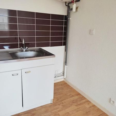 Location Appartement 2 pièces 38m² - Photo 3