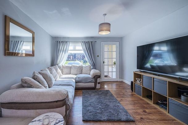 2 Bed End Terrace, Maukinfauld Court, G32 - Photo 1