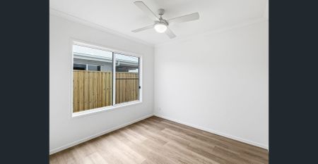 Brand new 4-Bedroom Home with Pool - Photo 4