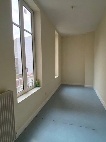 APPARTEMENT T3 A LOUER - Photo 2