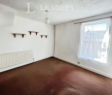 3 bedroom mid-terrace to rent Humber Road South, NG9 - Photo 6