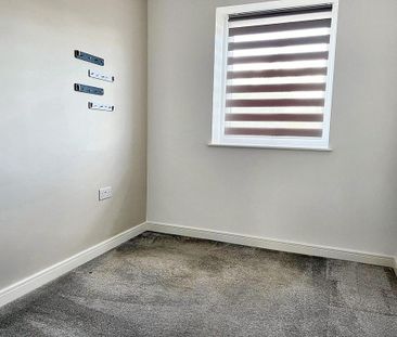 4 bedroom detached house to rent - Photo 5