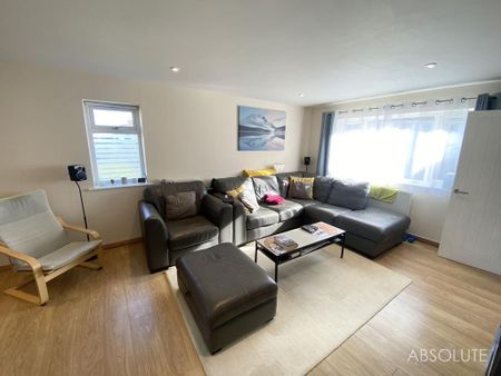 2 bedroom detached house to rent - Photo 5