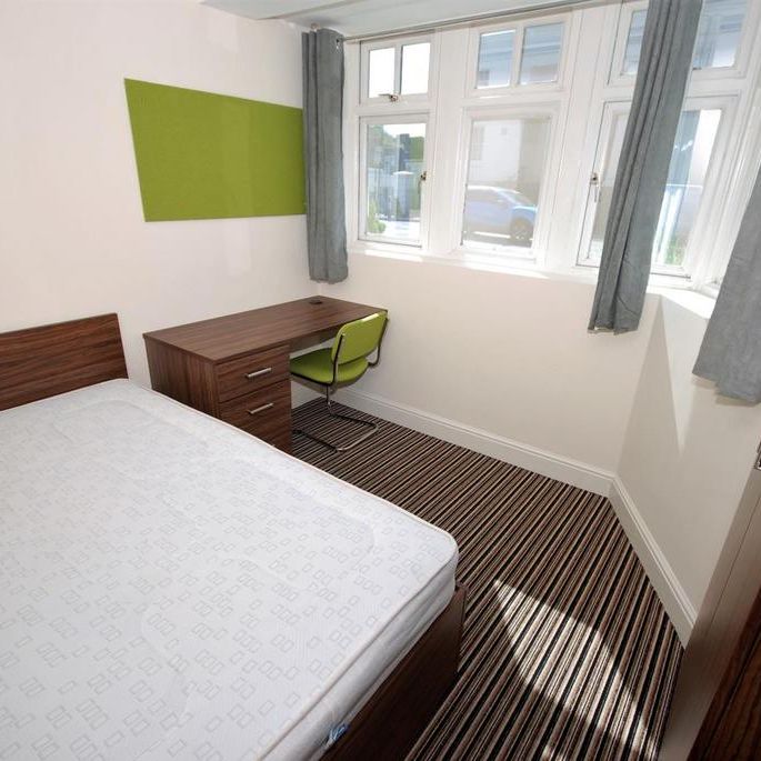 3 bedroom flat to rent - Photo 1