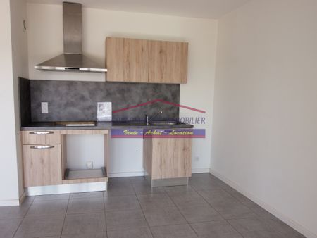 Location Appartement 3 pièces 63m² COULOMMIERS 77120 - Photo 2