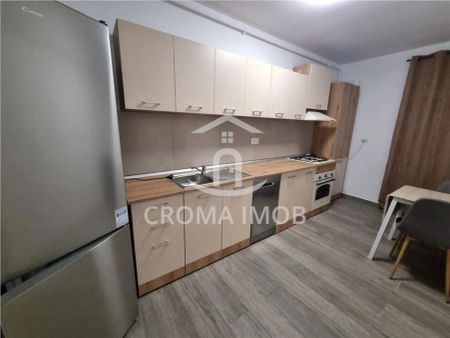 Inchiriere apartament cu 3 camere, zona Nord, MRS Village, Ploiesti - Photo 3