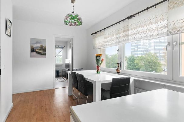 Sorögatan, Kista - Photo 1