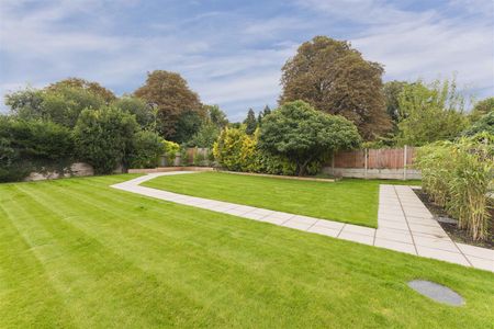 3 Alexandra Road, Epsom, Surrey, KT17 4BH - Photo 4