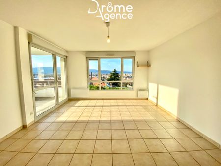 Location Appartement 45m² VALENCE 26000 - Photo 2