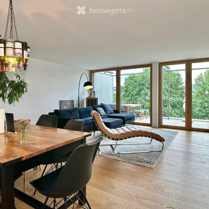 Befristet, möbliert: Moderne 4.5-Zimmer-Wohnung mit Seesicht - Photo 1