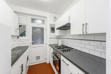 2 bedroom maisonette to rent - Photo 3