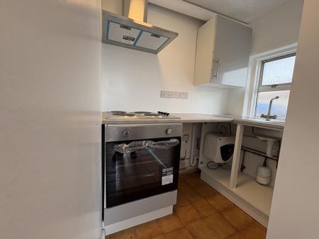 Studio to rent - Photo 2